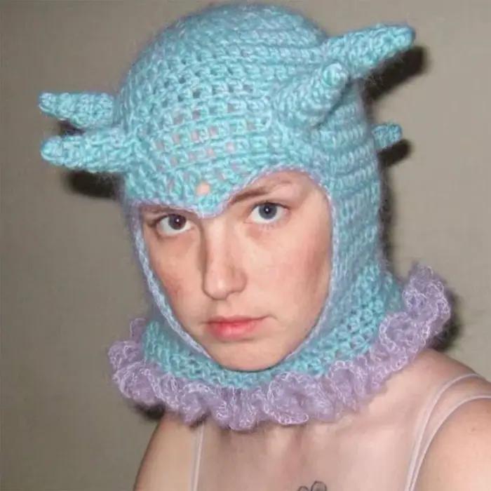 Bonnet tricoté en dentelle 39BB