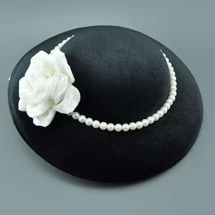 Chapeau de Mariage Élégant en Velours Noir