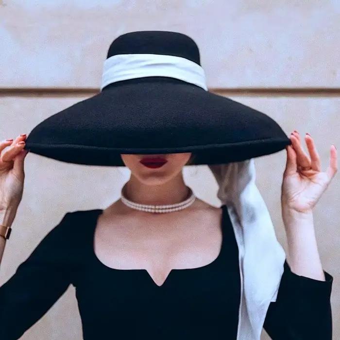 Chapeau seau en laine noir à large bord pour femme