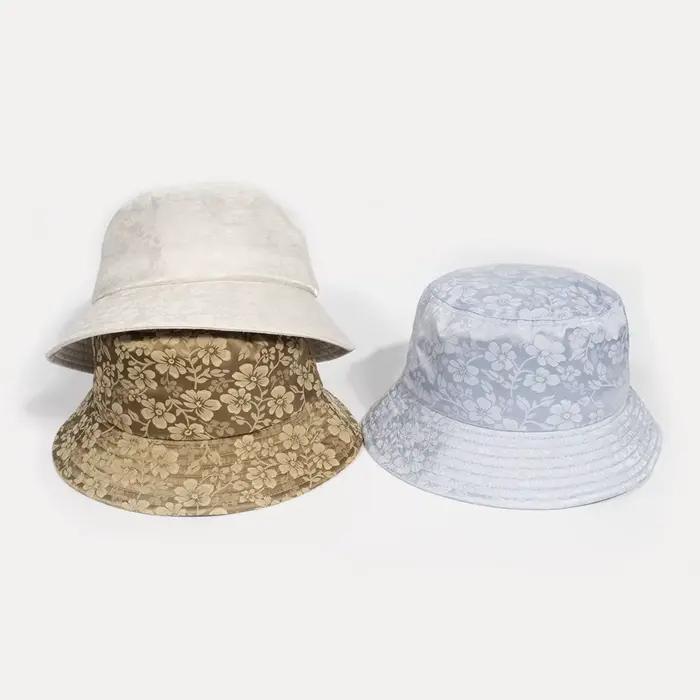 Chapeau de pêcheur élégant à motif floral