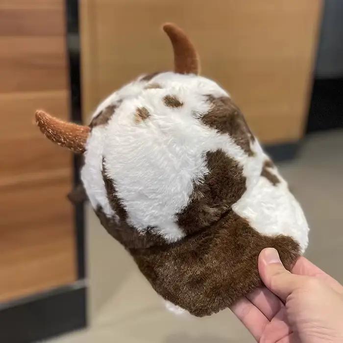 Chapeau en peluche avec cornes de bœuf amusantes