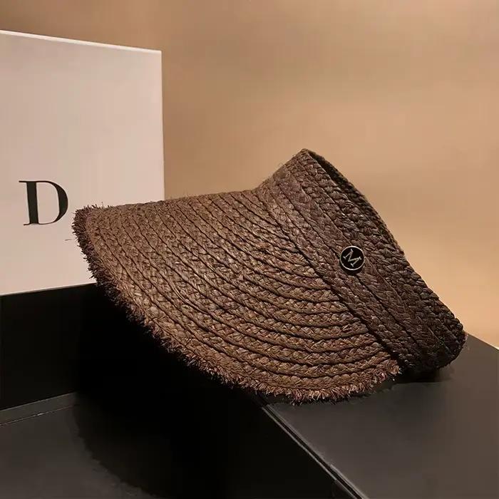 Chapeau de soleil de paille coréen ajustable pour femmes avec protection UV pour voyages d'été plage bord rugueux style sport polyvalent occassions spéciales
