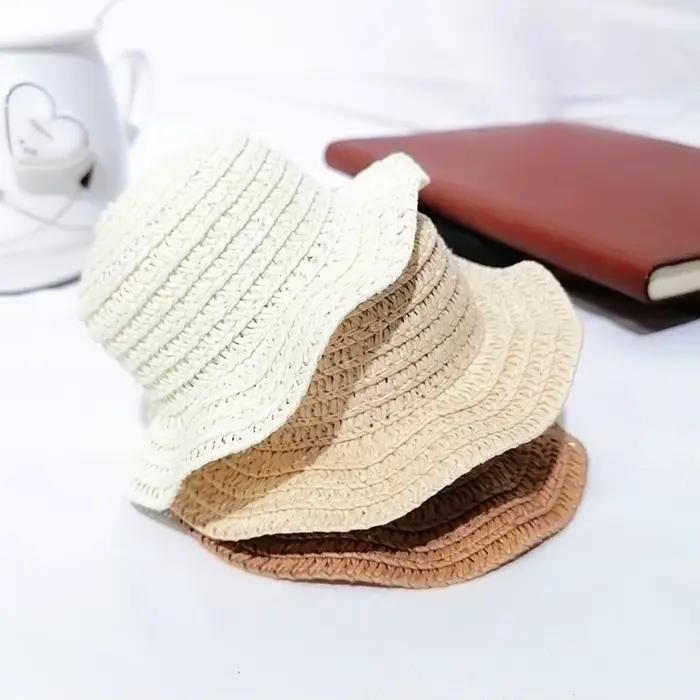 Chapeau de paille tissé