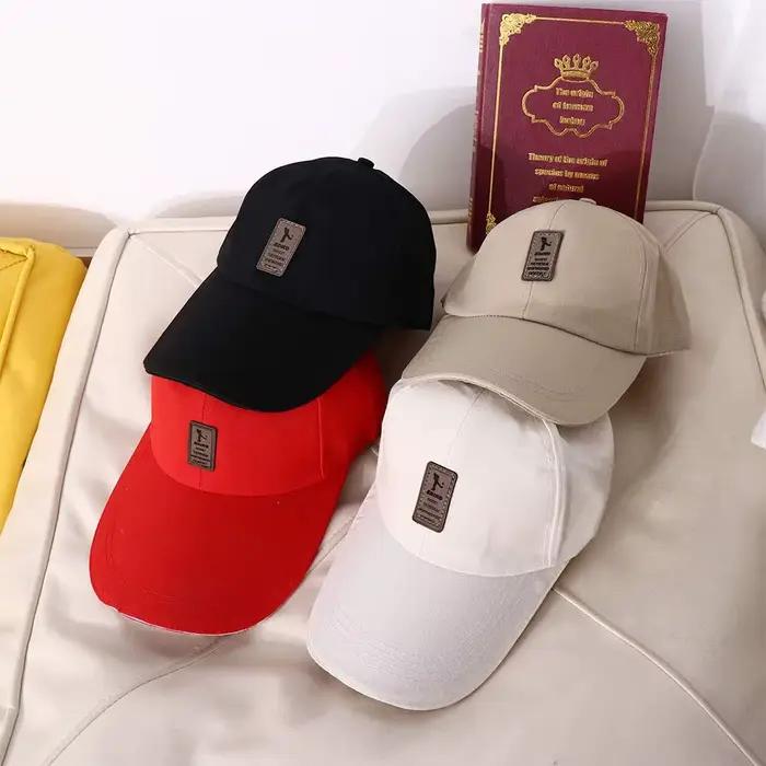 Casquettes Snapback style coréen en cuir PU avec logo