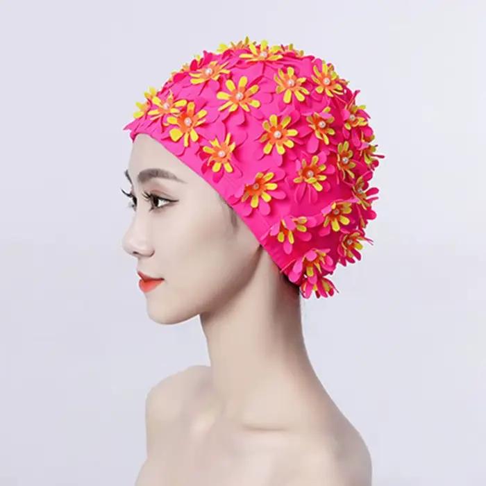 Bonnet de bain floral perlé à pétales