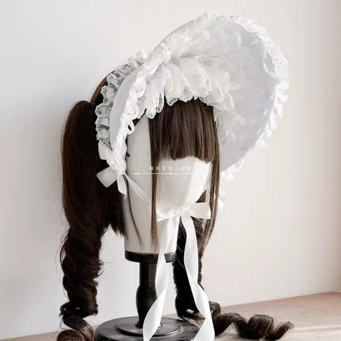 Bonnet Lolita blanc pur fait à la main