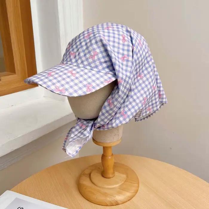 Casquette de baseball style campagnard avec foulard à carreaux et nœud