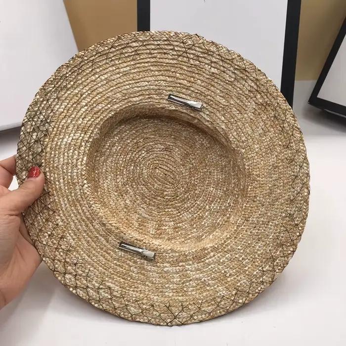 Chapeaux de paille à large bord pour dames