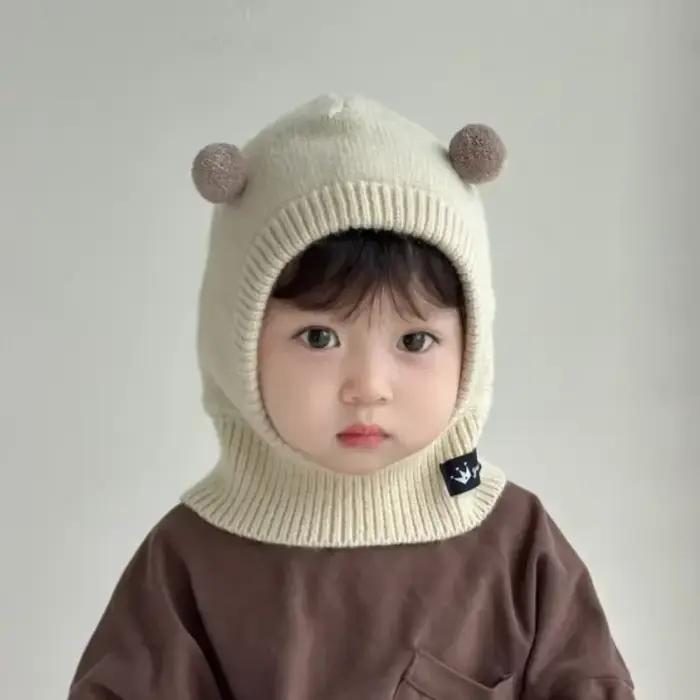 Bébé écharpe chapeau une pièce tricoté casquette chaud mignon Double boule de cheveux enfants oreille Protection casquettes coréen garçons filles enfant coupe-vent chapeaux