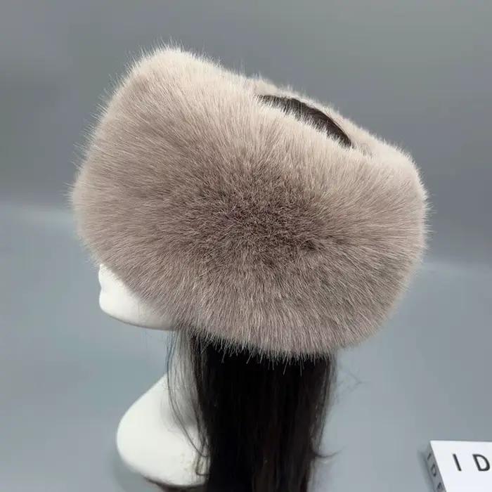 Chapeau en fourrure moelleuse pour femme