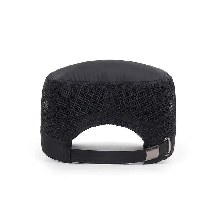 Casquette militaire à dessus plat