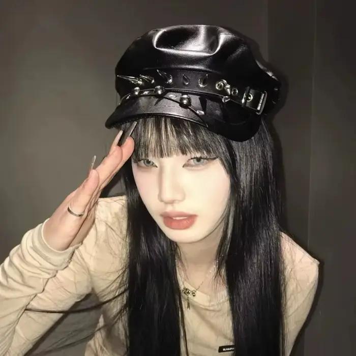 Casquette Punk à rivets en cuir PU