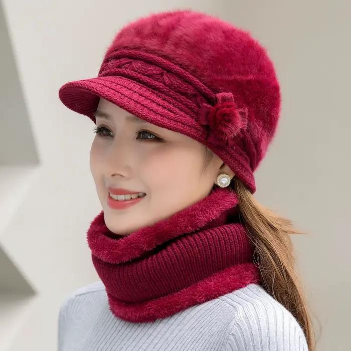 Chapeau tricoté fleuri doublé de fourrure synthétique pour femmes élégantes, garder au chaud, résistant au froid, idéal pour l'hiver et les activités de plein air