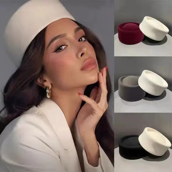 Chapeau de pilulier d'aspect Vintage pour hôtesse de l'air