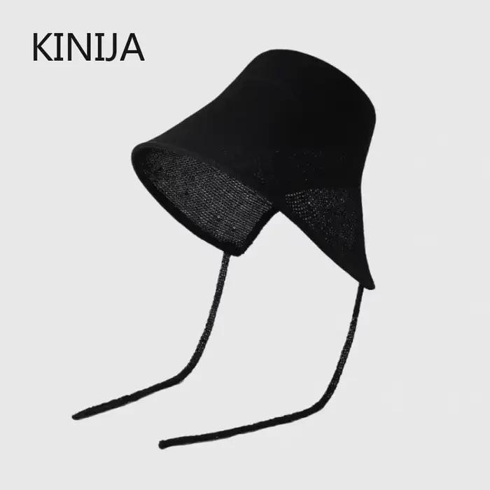 Chapeaux et bonnets en lin et paille pour femmes
