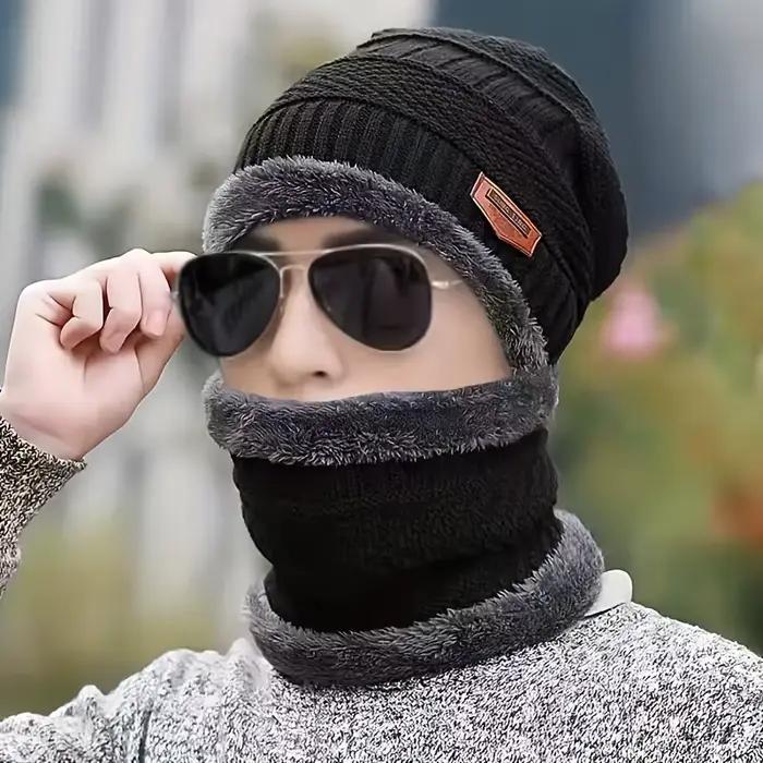 Chapeau et écharpe d'hiver en tissu épais