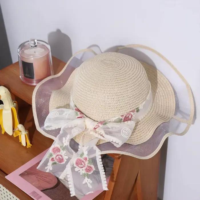 Chapeau de paille élégant pour femme