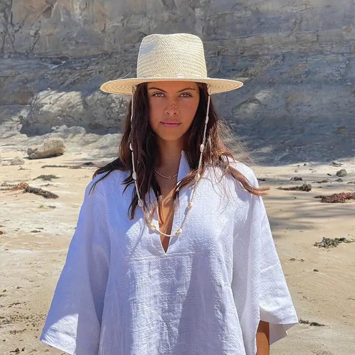 Chapeau de paille d'été pour la plage
