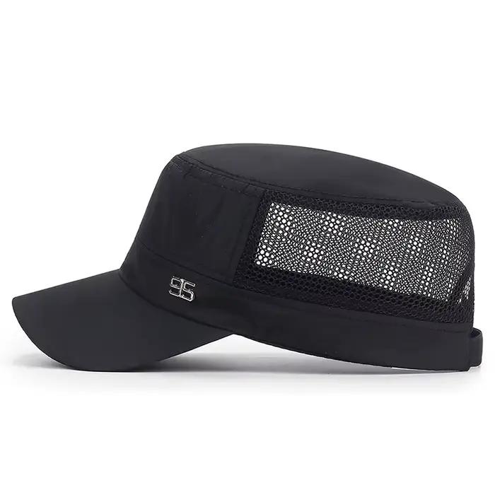Casquette militaire à dessus plat