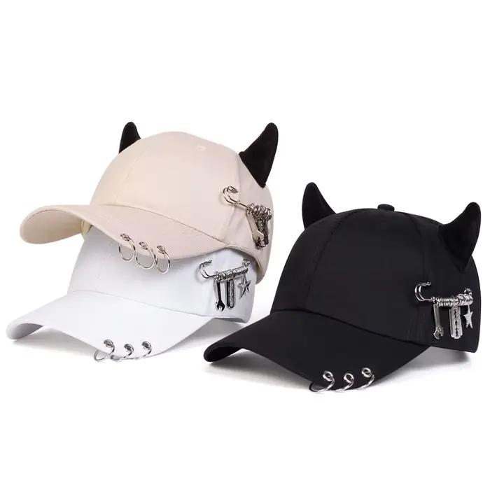 Casquette de baseball personnalisée avec anneau en fer et corne de vache