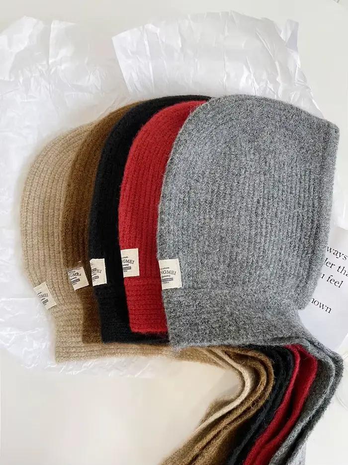 Bonnets tricotés pour hommes et femmes
