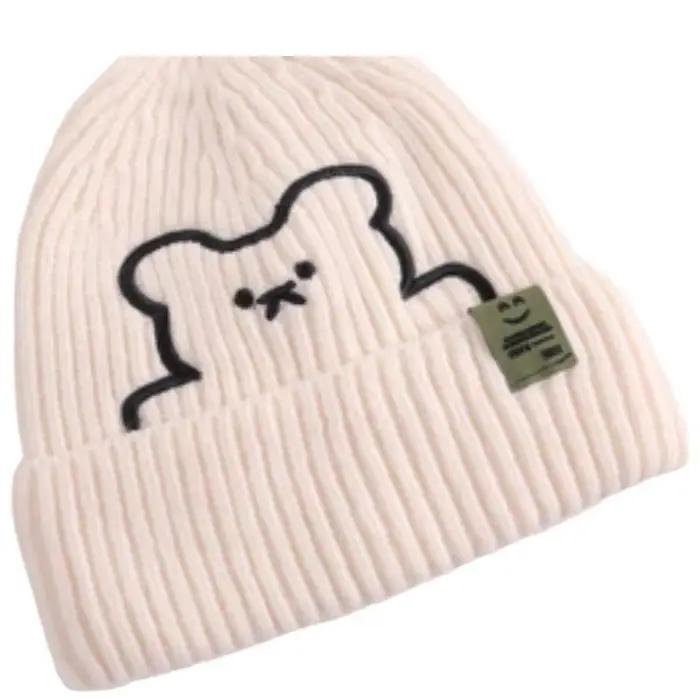 Chapeau en laine brodé ours Kawaii