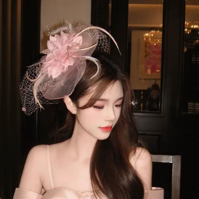 Chapeau fascinateur Vintage en plumes de fleurs