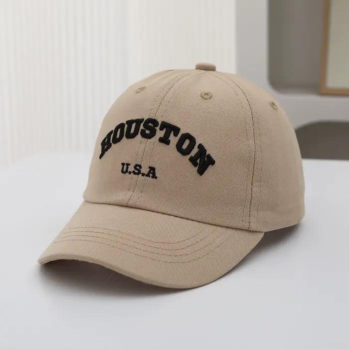Chapeau de baseball à style rue vintage en motif de lettres courbes