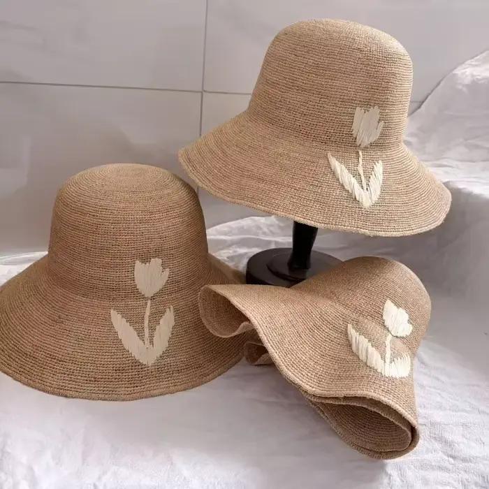 Chapeau de soleil en raphia naturel tissé à la main pour femmes