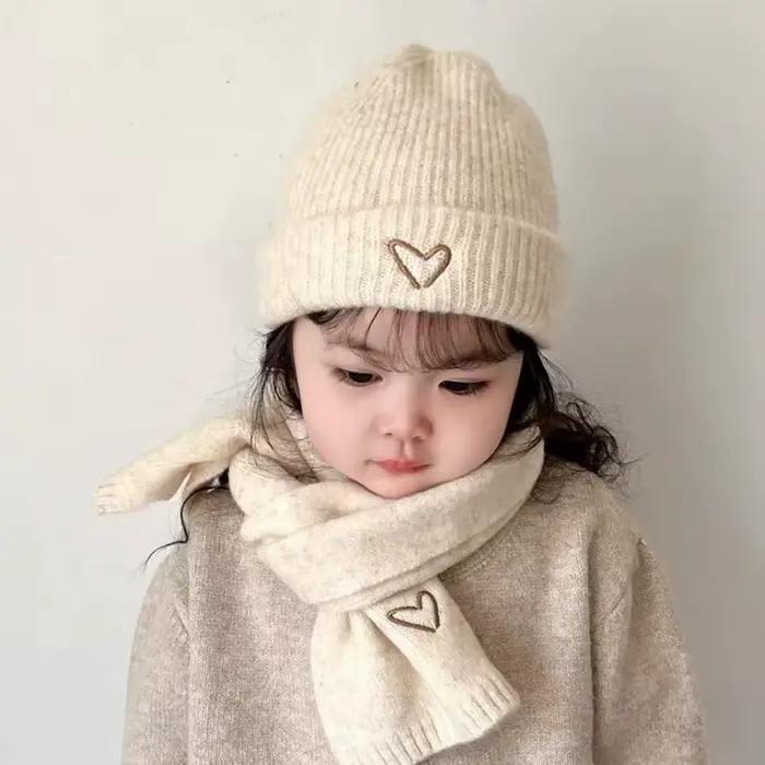 Chapeau d'amour pour enfants