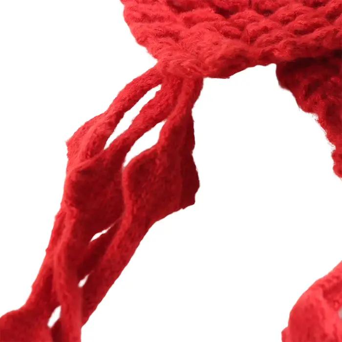 Chapeau tricoté au Crochet avec pompons