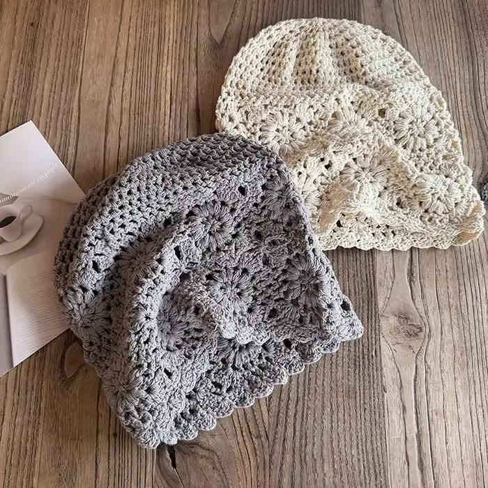 Chapeau tricoté au crochet à la main