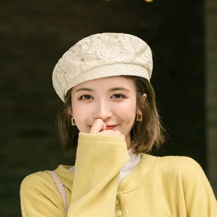 Béret en dentelle fine pour femmes