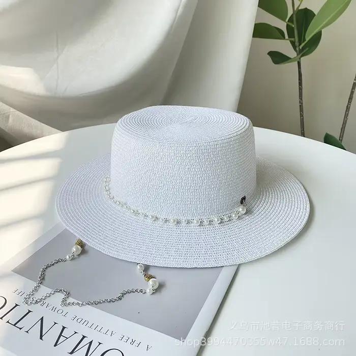 Chapeau de bateau en paille avec chaîne de perles pour femmes