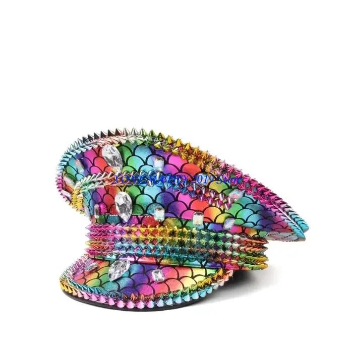 Chapeau à rivets pour femmes