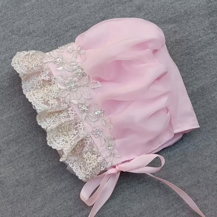 Bonnet victorien à volants pour femme