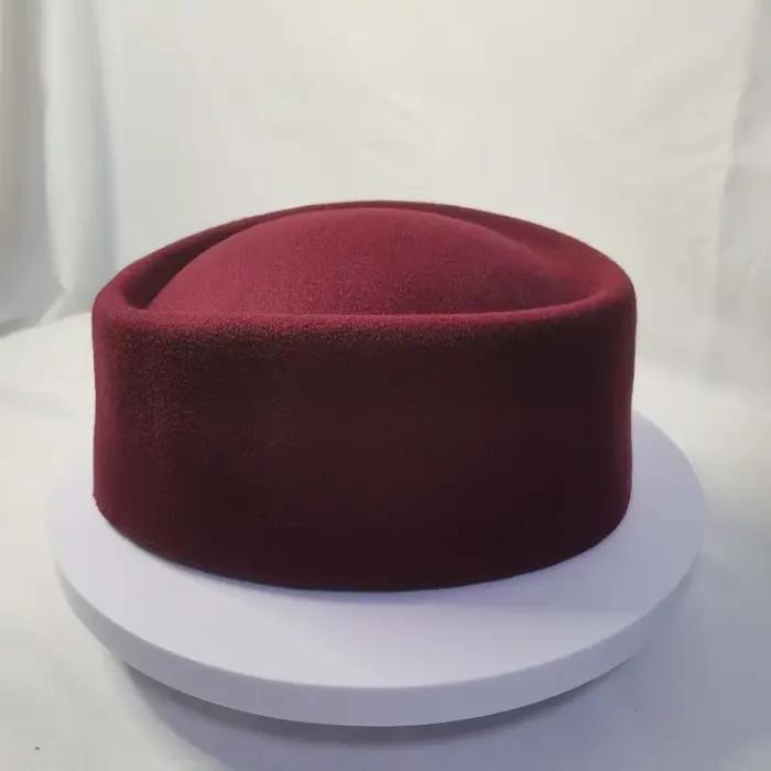 Chapeau de pilulier d'aspect Vintage pour hôtesse de l'air
