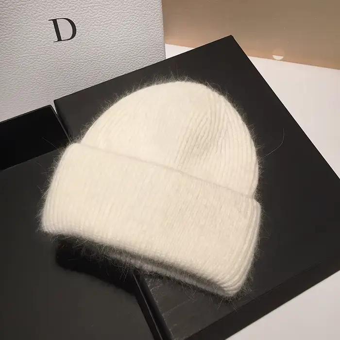 Bonnets en fourrure de lapin doux chaud moelleux chapeau d'hiver pour femmes style sport solide tricoté en acrylique et fourrure couleurs vives extérieur hiver 2022