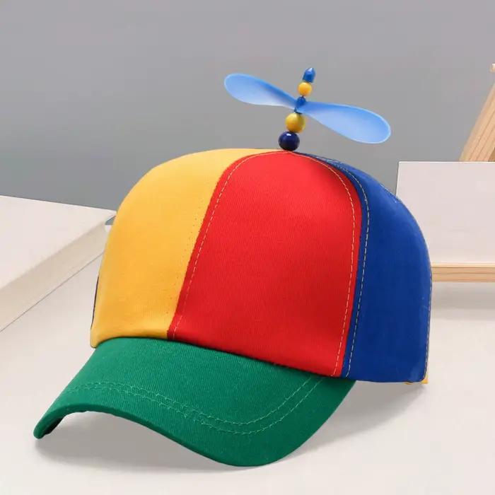 Chapeau d'hélice coloré pour adultes