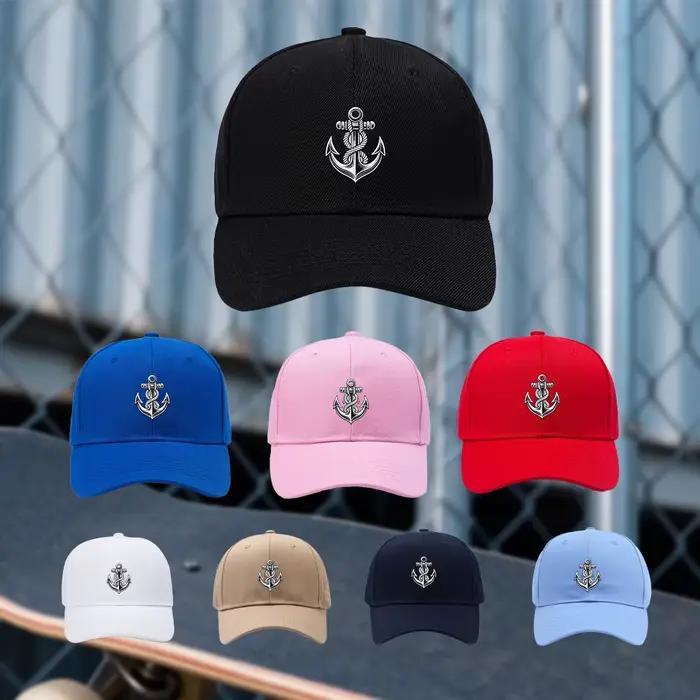 Une casquette réglable avec un imprimé ancre vintage