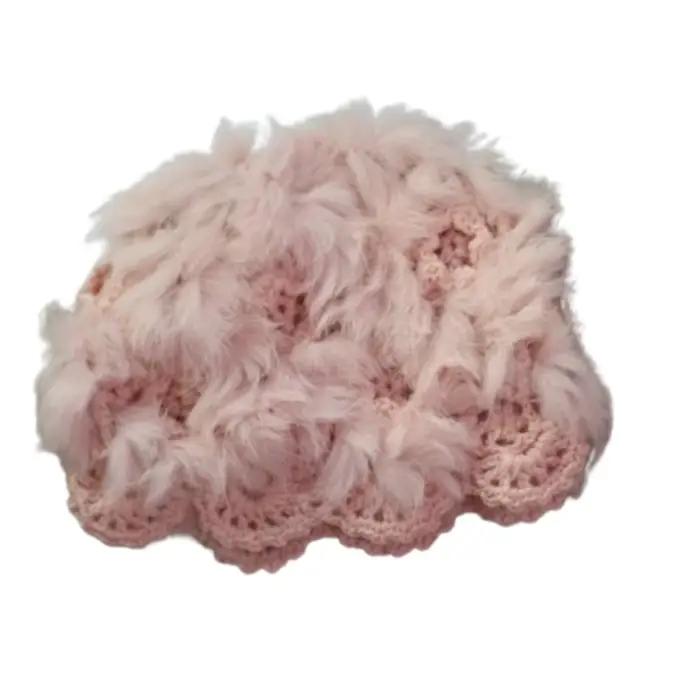 Casquette tendance en tricot et crochet