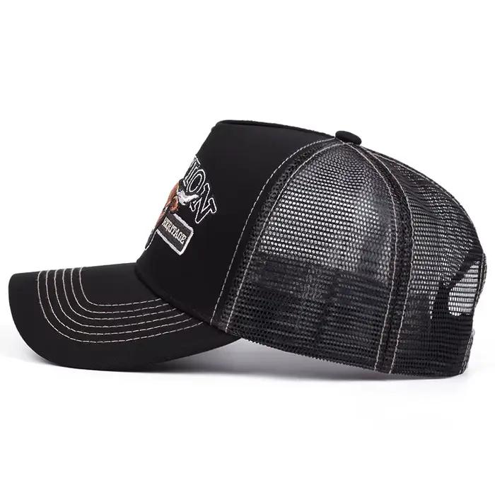 2025 New American Vintage Bull Head Trucker Hat Sun Protection Mesh Breathable Trendy Snapback Cap Hot Selling