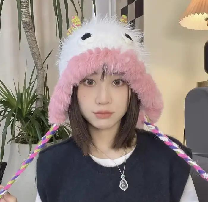 Bonnet en fourrure de dessin animé pour femme