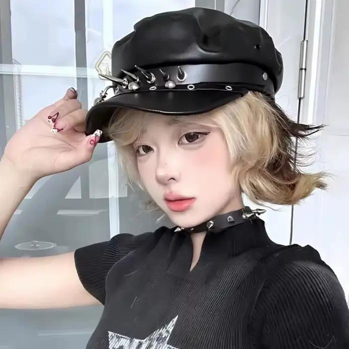 Casquette Punk à rivets en cuir PU