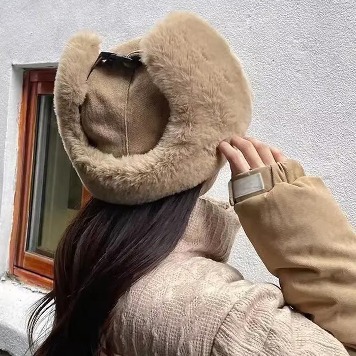 Chapeau en fausse fourrure de Style russe