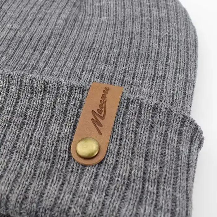 Bonnet en acrylique doux et chaud pour hommes et femmes, style décontracté, unisexe, casquette d'hiver et d'automne, protection des oreilles, look sportif, idéal pour l'hiver et l'automne