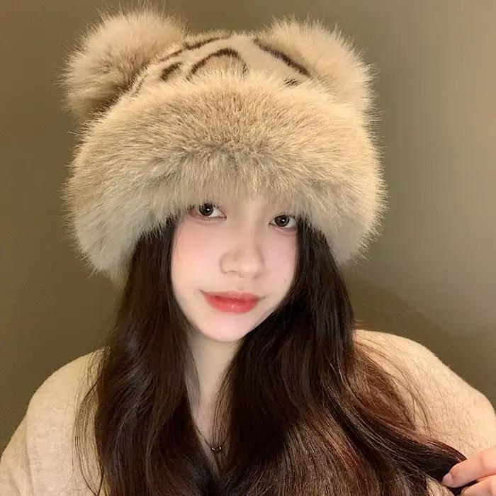 Bonnet rétro imprimé léopard en peluche oreilles de chat pour femmes