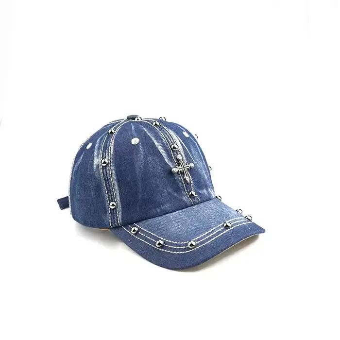 Casquette de baseball à clous croisés