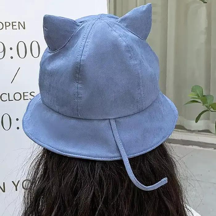 Chapeau mignon pour bébé avec motif de chat