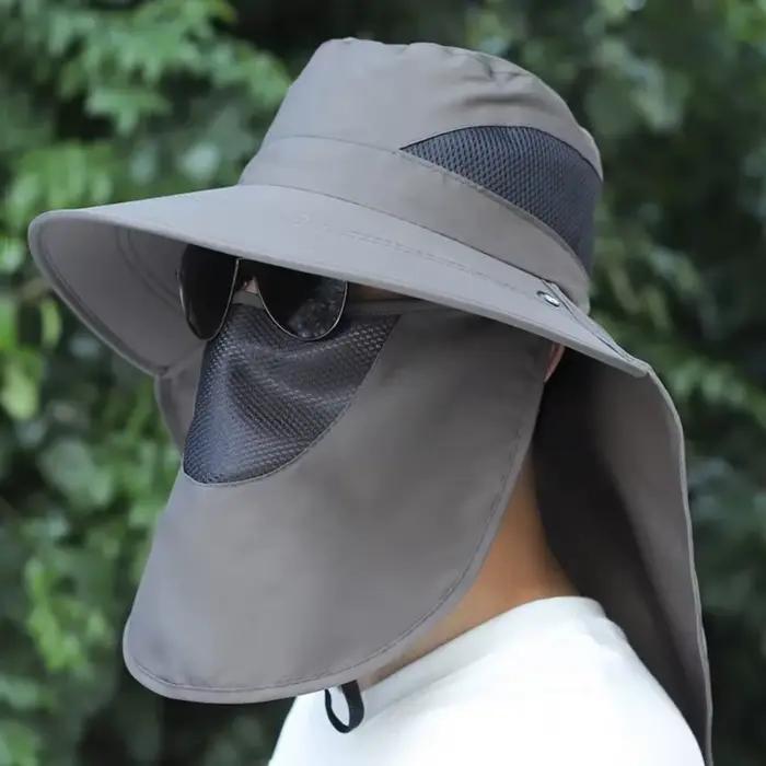 Chapeaux de soleil à larges bords